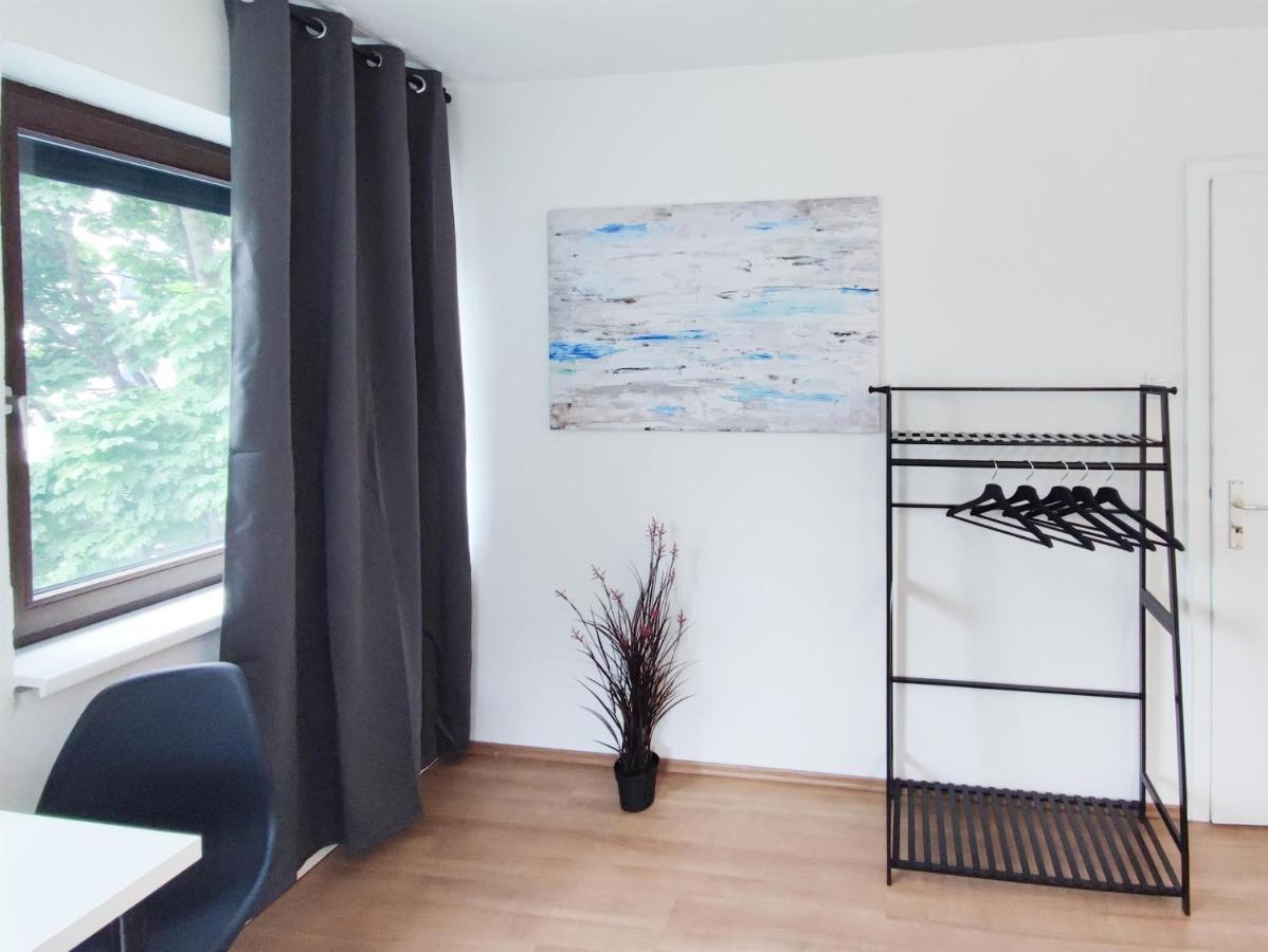 4zw In Bester Lage Am Berliner Platz Für Max. 6 Personen *