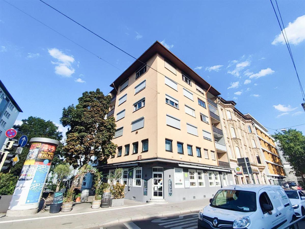 4zw In Bester Lage Am Berliner Platz Für Max. 6 Personen *